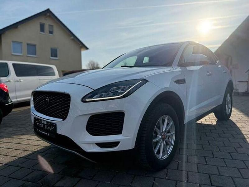 Begagnad Jaguar E-Pace 200 HK (147 kW) 2018 Vit SUV