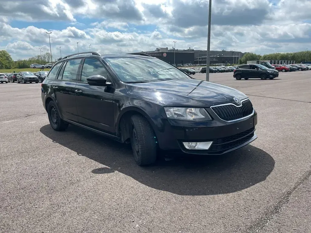 Gebraucht Skoda Octavia Ambition 110 PS (80 kW) 2016 Schwarz Kombi