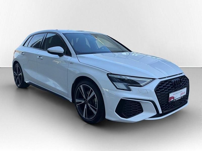 Gebraucht Audi A3 S-Line 150 PS (110 kW) 2025 Weiß Limousine