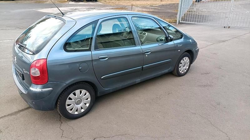 Gebraucht Citroën Xsara Picasso 109 PS (80 kW) 2006 Blau Van / Kleinbus