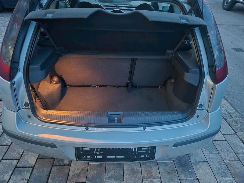 Gebraucht Opel Corsa 60 PS (44 kW) 2004 Grau Kleinwagen