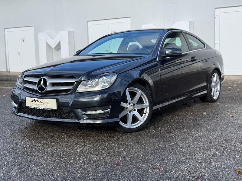 Grau Gebraucht 2013 Mercedes C180 AMG line Coupé | 9.300 € (Superpreis) - Bild 1/4
