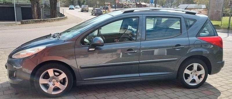 Gebraucht Peugeot 207 Premium 111 PS (81 kW) 2012 Grau Kombi
