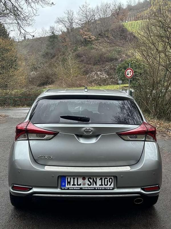Gebraucht Toyota Auris Design 116 PS (85 kW) 2018 Grau Limousine