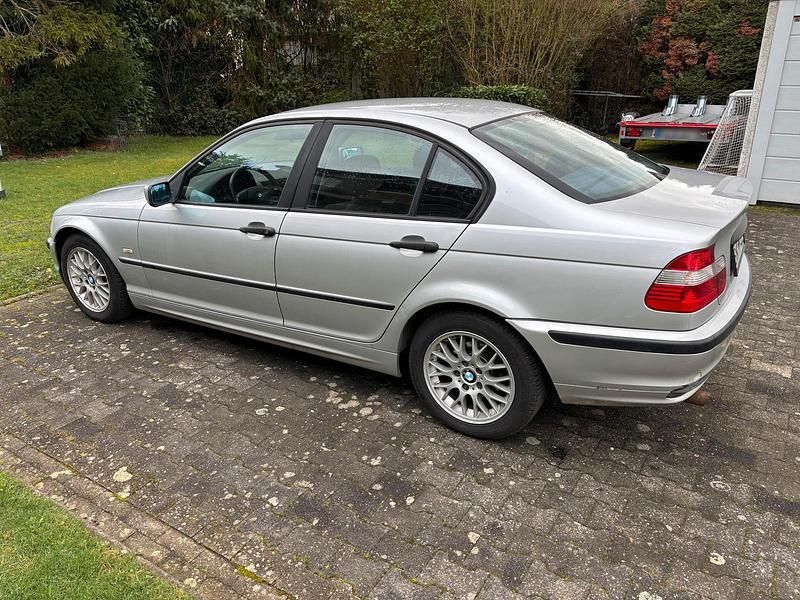 Gebraucht BMW 316 105 PS (77 kW) 2000 Silber Limousine