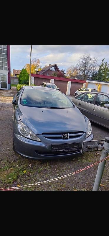 Grau Gebraucht 2005 Peugeot 307 CC Cabrio | 1.490 € (Guter Preis) - Bild 1/4