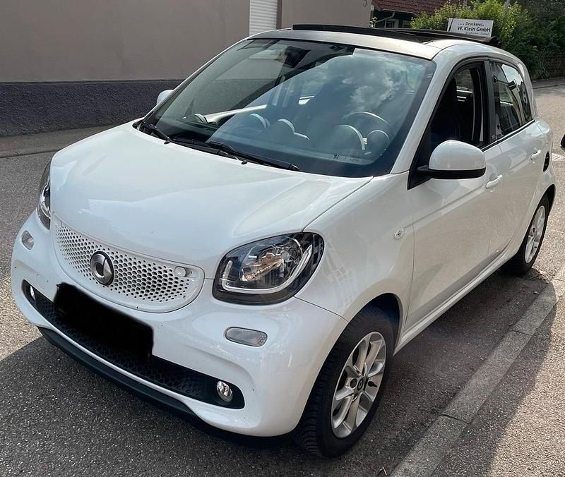Second-hand Smart ForFour 71 CP (52 kW) 2015 Alb Hatchback