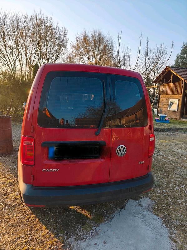 Gebraucht VW Caddy 2017 Rot Van / Kleinbus