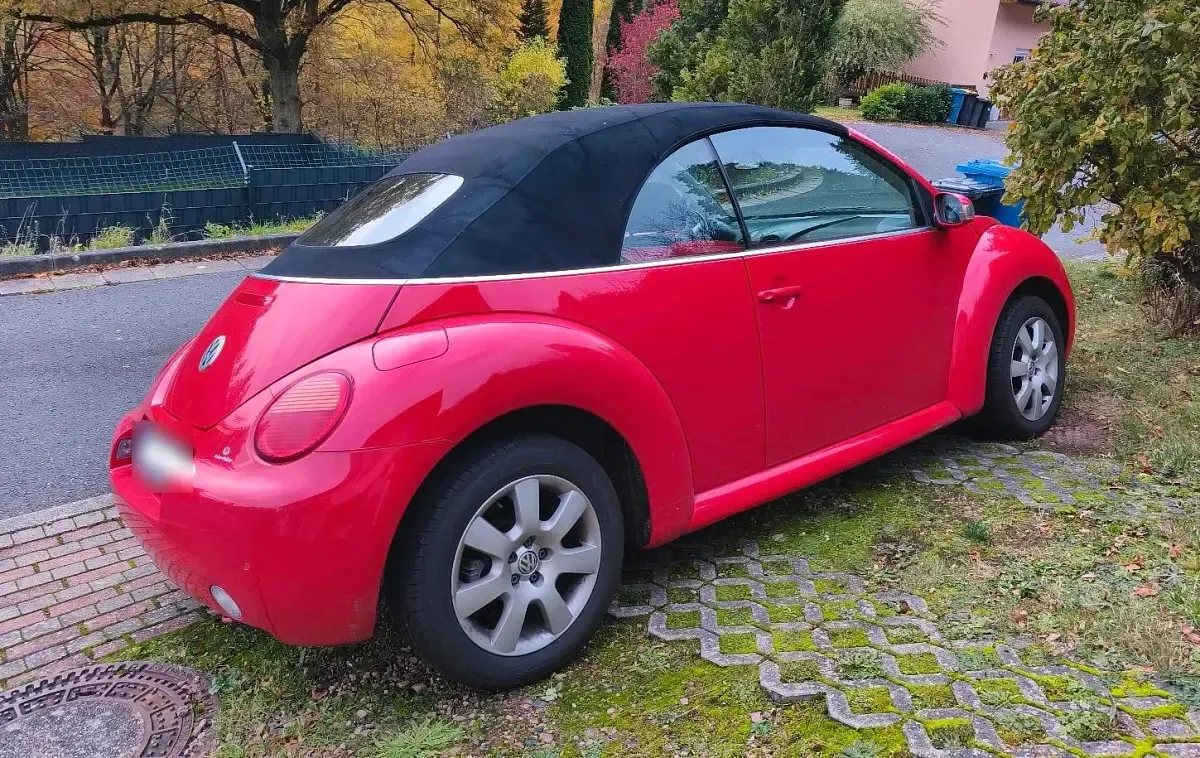 Gebraucht VW New Beetle 115 PS (84 kW) 2004 Rot Kleinwagen
