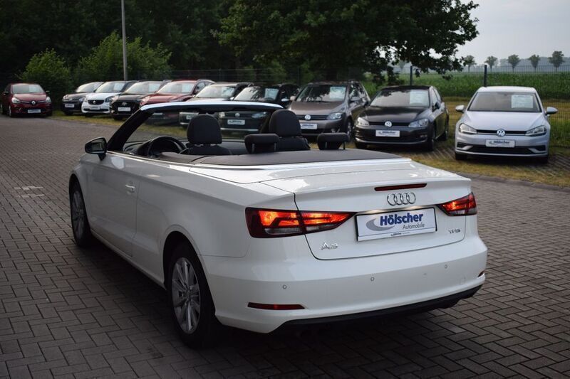 Gebraucht Audi A3 Cabriolet Attraction 125 PS (91 kW) 2014 Weiß Cabrio