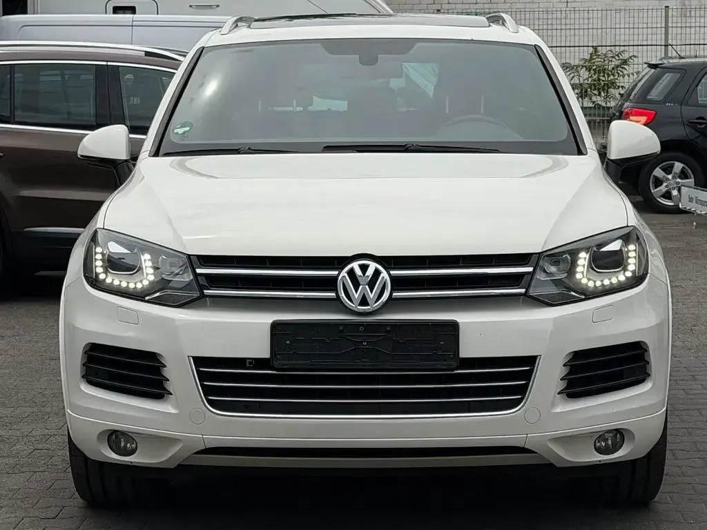 Gebraucht VW Touareg 239 PS (175 kW) 2011 Weiß SUV