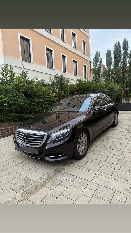 Andere außenfarben Gebraucht 2016 Mercedes S350 AMG Limousine | 46.500 € (Teuer) - Bild 1/4