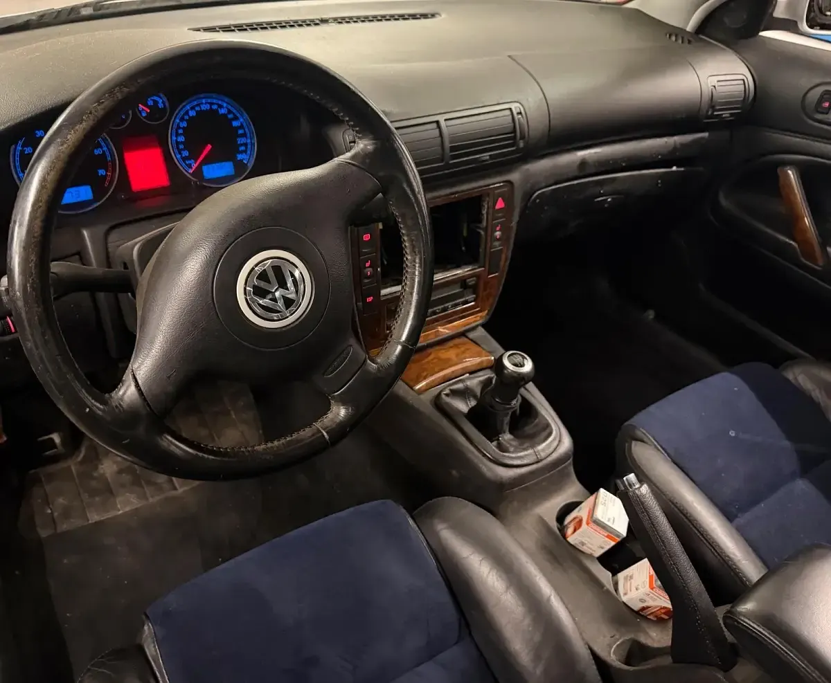 Gebraucht VW Passat Highline 192 PS (141 kW) 2001 Silber Kombi