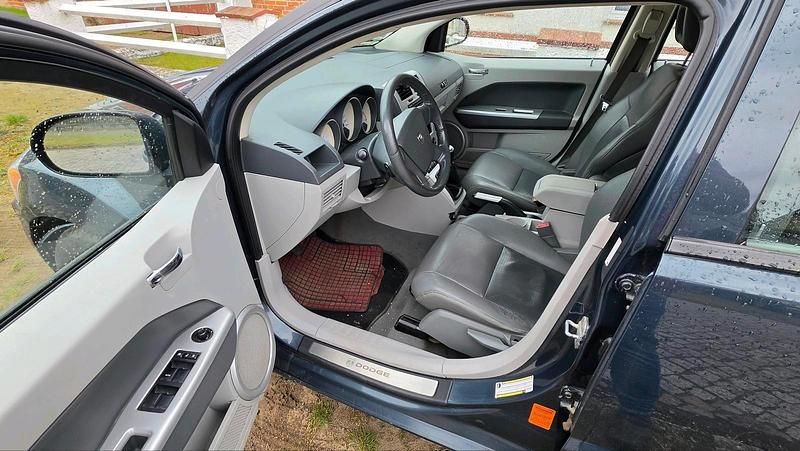 Second-hand Dodge Caliber 140 CP (102 kW) 2007 Gri Hatchback