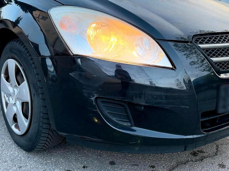 Gebraucht Kia Ceed 109 PS (80 kW) 2009 Schwarz Kleinwagen