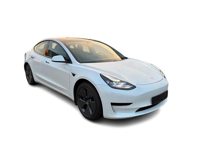 Weiß Gebraucht 2021 Tesla Model 3 Standard Range Plus Limousine | 19.516 € (Superpreis) - Bild 1/4