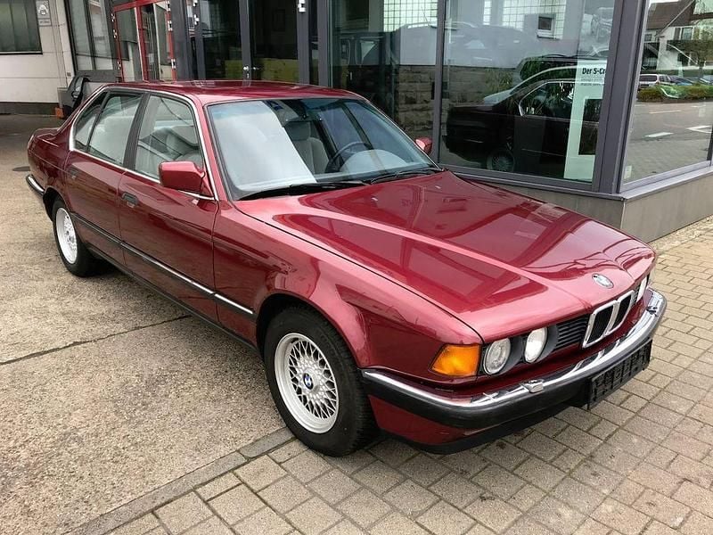 Gebraucht BMW 730 188 PS (138 kW) 1991 Rot Limousine