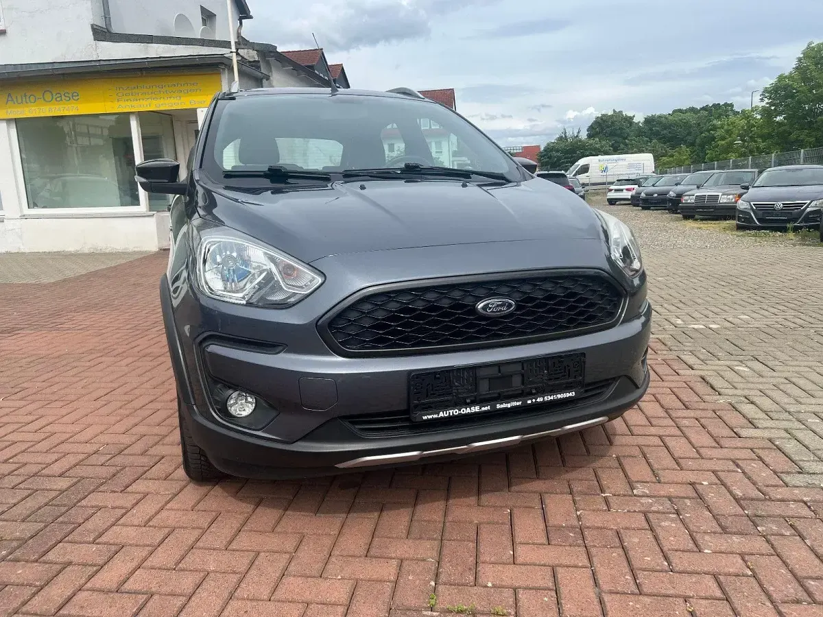Gebraucht Ford Ka Plus Active 86 PS (63 kW) 2019 Grau Kleinwagen