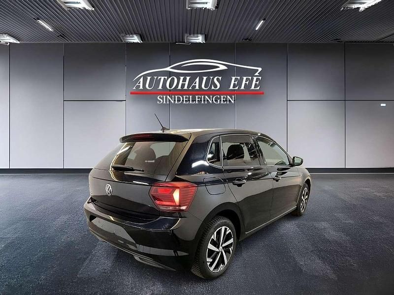 Gebraucht VW Polo Beats 95 PS (69 kW) 2019 Deep black perleffekt Limousine