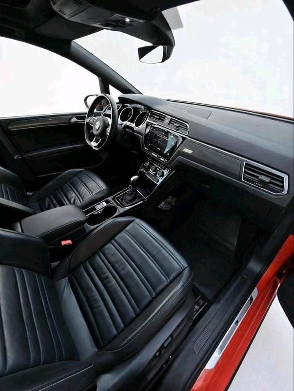 Gebraucht VW Touran 190 PS (139 kW) 2017 Orange Van / Kleinbus