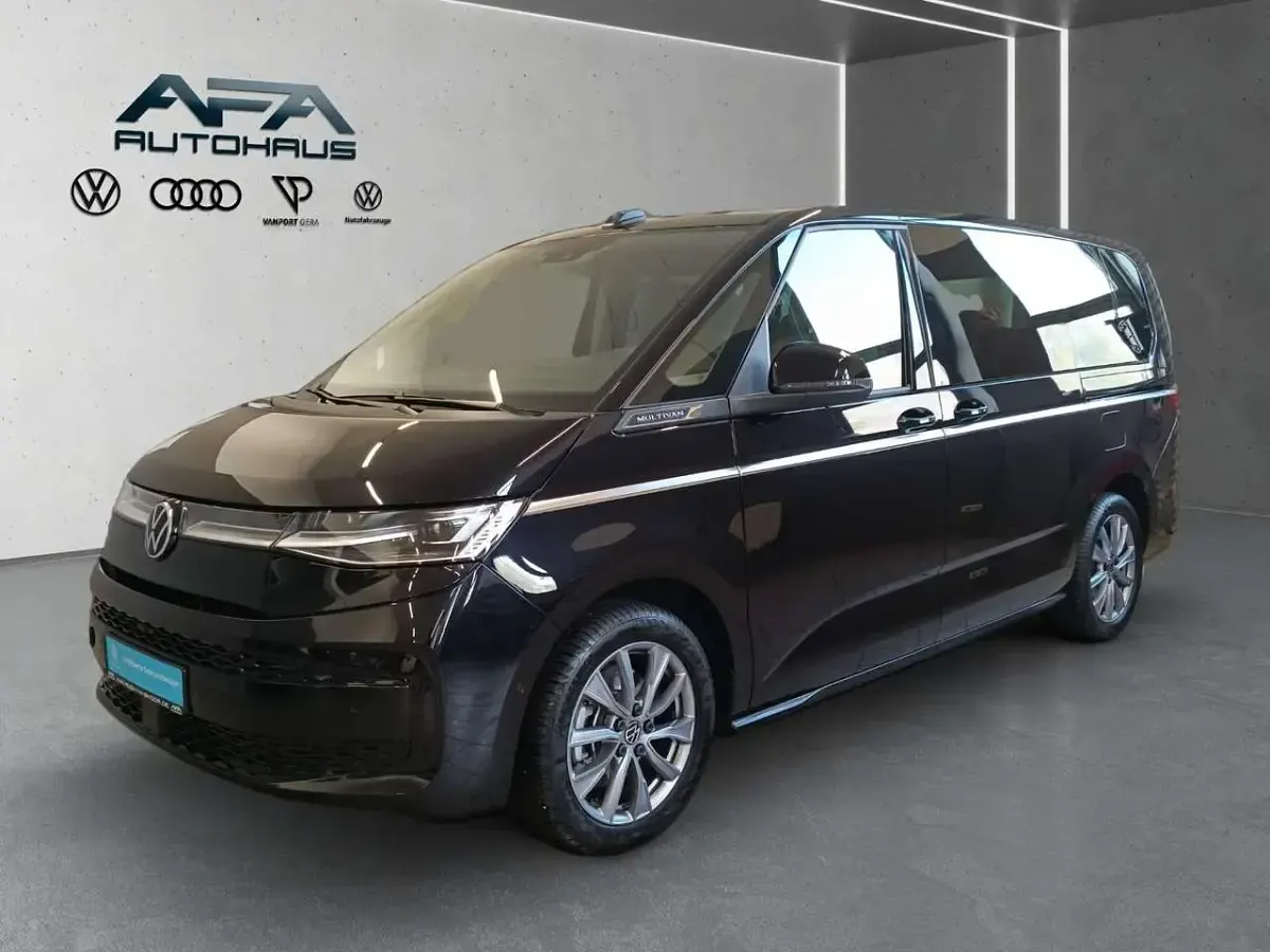 Gebraucht VW Multivan Style 245 PS (180 kW) 2025 Schwarz Van / Kleinbus