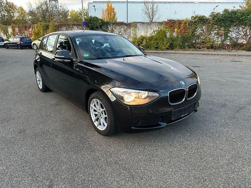 Schwarz Gebraucht 2013 BMW 116 Kleinwagen | 7.299 € (Fairer Preis) - Bild 1/4