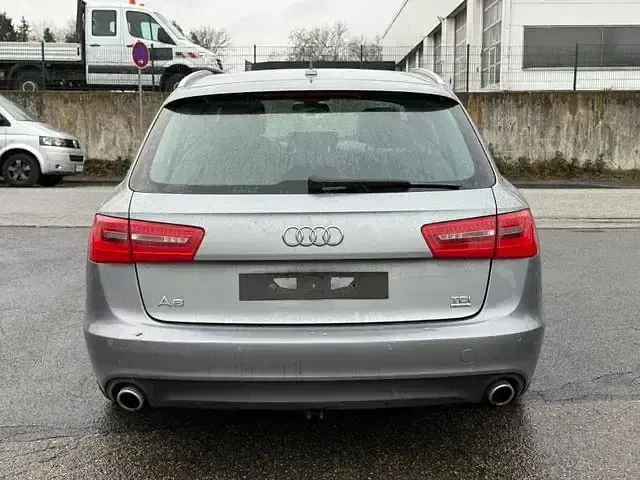Gebraucht Audi A6 Comfort 245 PS (180 kW) 2012 Andere Kombi