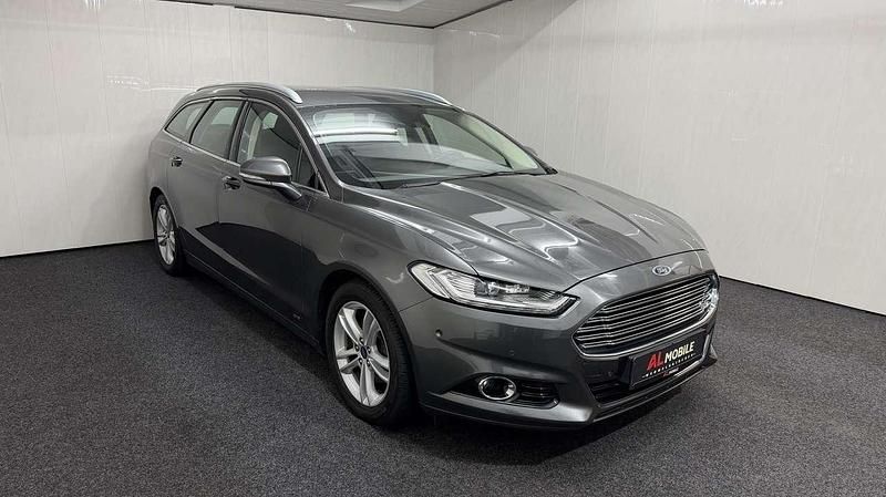 Gebraucht Ford Mondeo Titanium 179 PS (131 kW) 2018 Grau Kombi