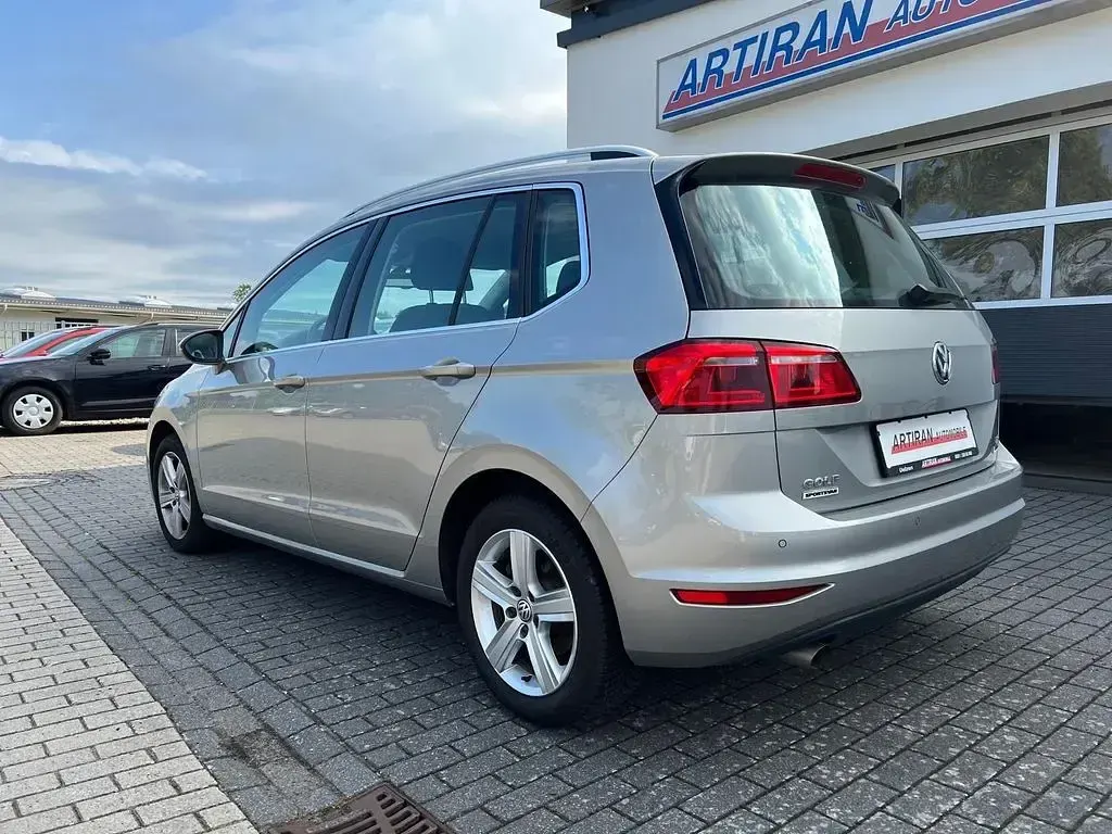 Gebraucht VW Golf Sportsvan Trendline 110 PS (80 kW) 2016 Silber Van / Kleinbus