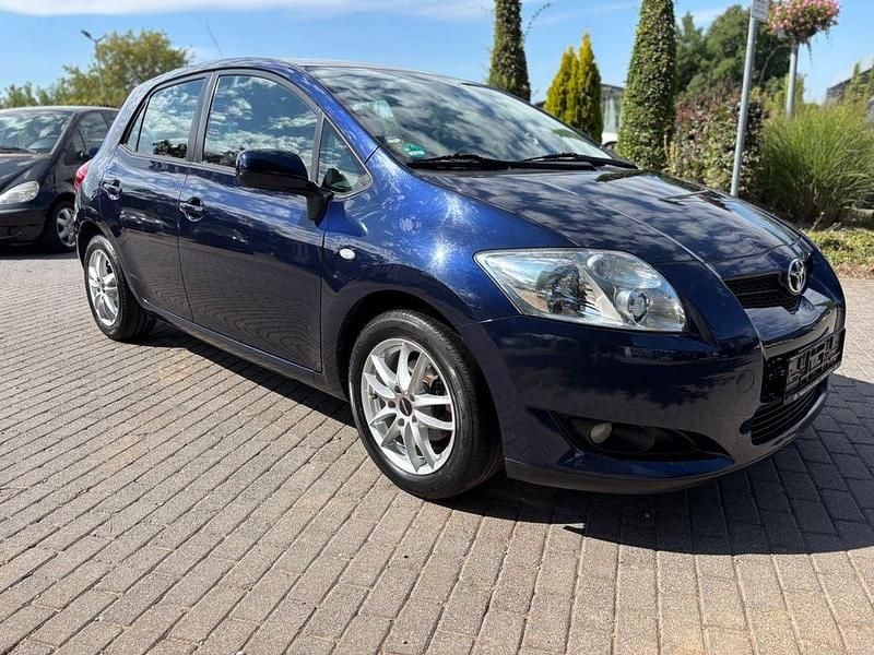 Violett Gebraucht 2008 Toyota Auris Sol Limousine | 4.900 € (Etwas zu teuer) - Bild 1/4