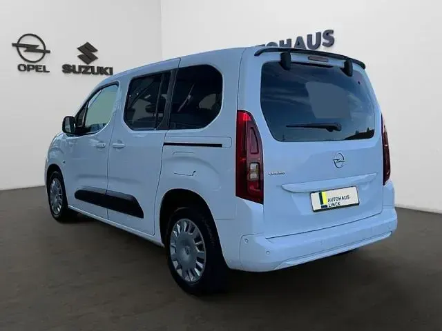 Gebraucht Opel Combo Life Elegance 131 PS (96 kW) 2022 Farbe: weiss Van / Kleinbus