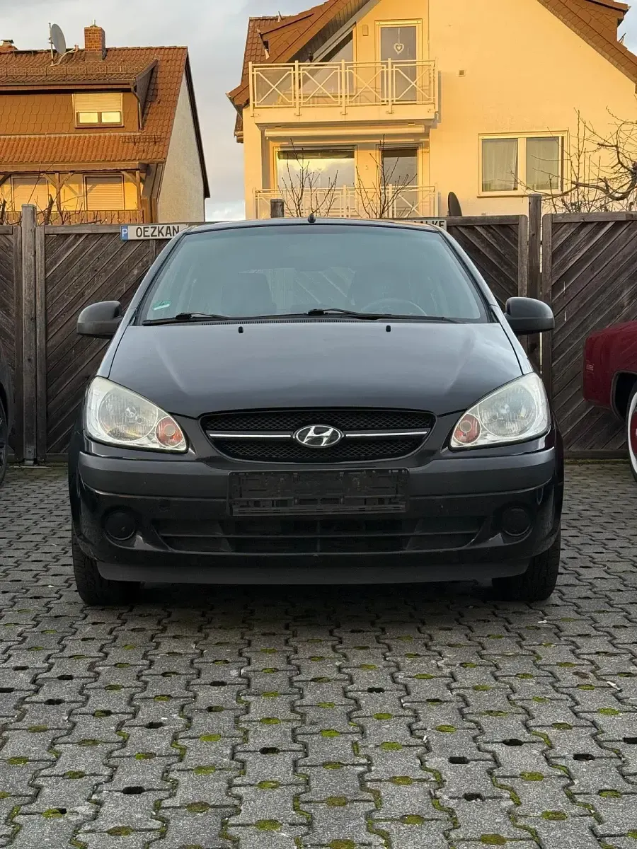 Second-hand Hyundai Getz 67 CP (49 kW) 2009 Negru Hatchback
