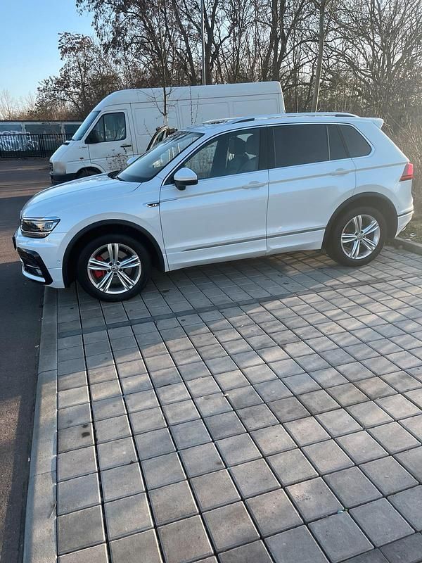 Gebraucht VW Tiguan R-line 162 PS (119 kW) 2017 Weiß SUV