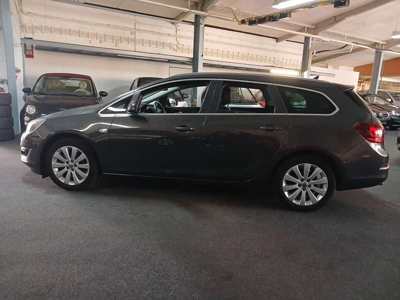 Gebraucht Opel Astra Exklusiv 140 PS (102 kW) 2016 Grau Kombi