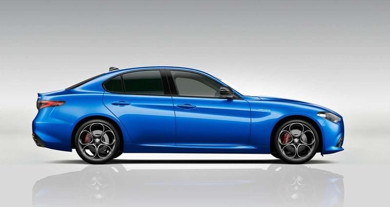Neu Alfa Romeo Giulia Veloce 209 PS (153 kW) 2026 Blu misano Limousine
