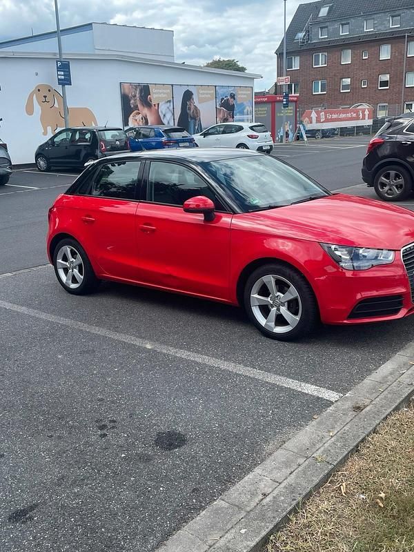 Gebraucht Audi A1 Sportback 86 PS (63 kW) 2012 Rot Kleinwagen
