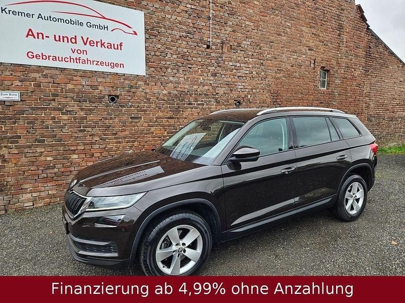 Braun Gebraucht 2018 Skoda Kodiaq Ambition SUV | 15.990 € (Guter Preis) - Bild 1/4