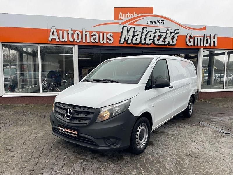 Weiß Gebraucht 2015 Mercedes Vito Van | 6.950 € (Teuer) - Bild 1/4