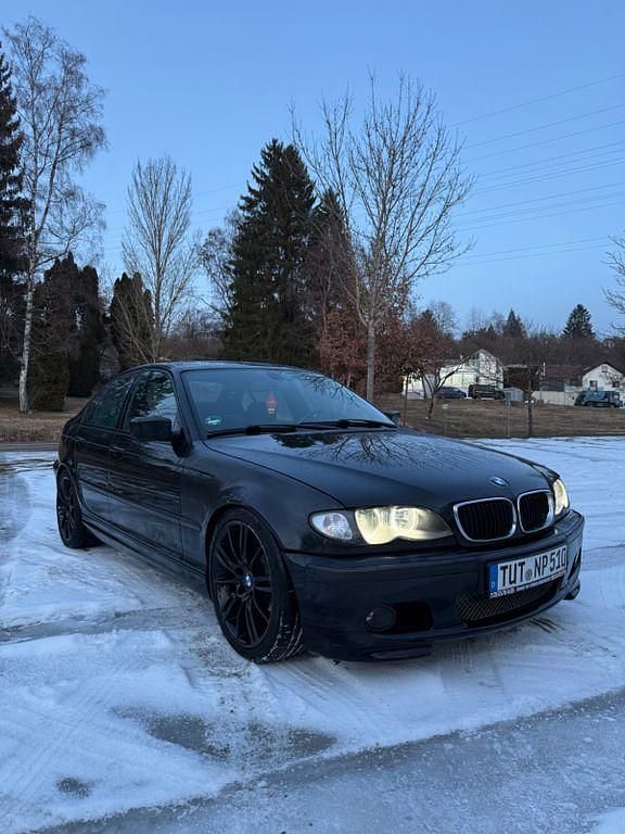 Schwarz Gebraucht 2002 BMW 325 M Sport Limousine | 5.250 € (Fairer Preis) - Bild 1/4