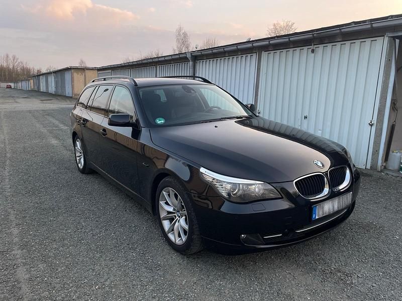 Gebraucht BMW 530 235 PS (172 kW) 2007 Schwarz Kombi