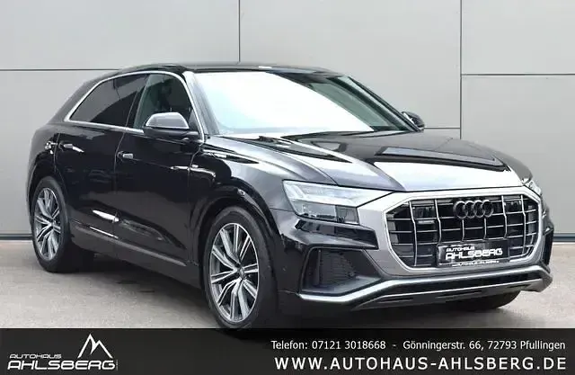 Używany Audi Q8 S-Line 286 KM (210 kW) 2019 Czarny SUV