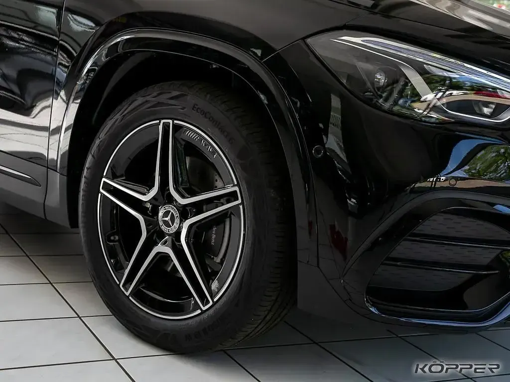 Gebraucht Mercedes GLA180 Advanced Plus 136 PS (100 kW) 2026 Nachtschwarz SUV