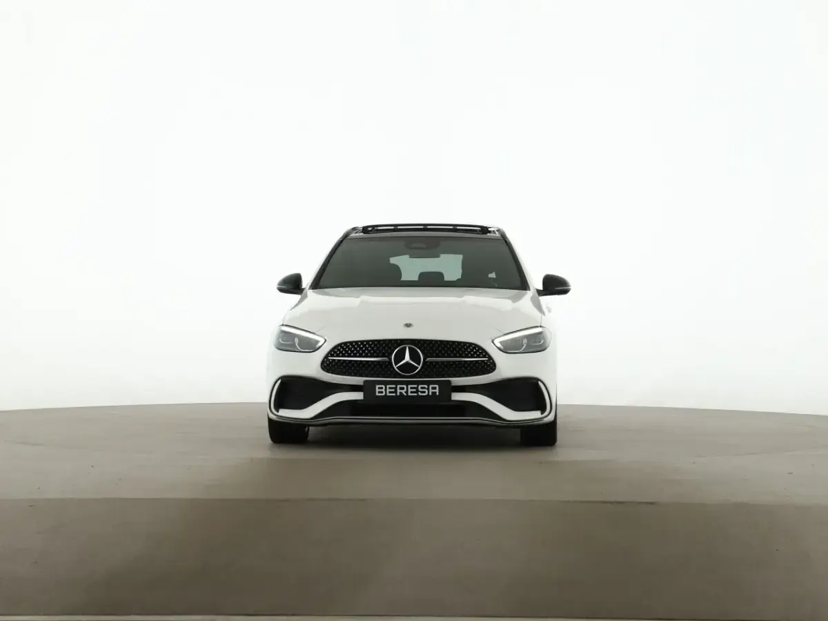 Gebraucht Mercedes C300e AMG 313 PS (230 kW) 2023 Weiß Limousine