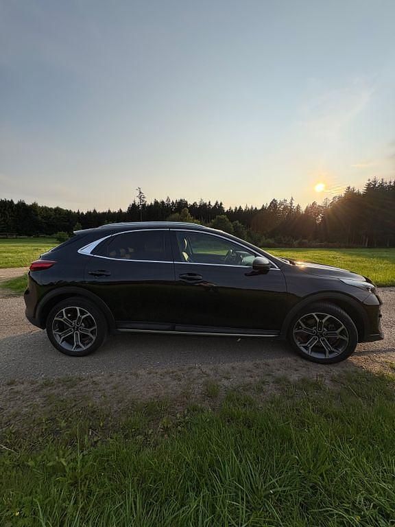 Schwarz Gebraucht 2020 Kia XCeed Platinum Edition SUV | 20.300 € (Fairer Preis) - Bild 1/4