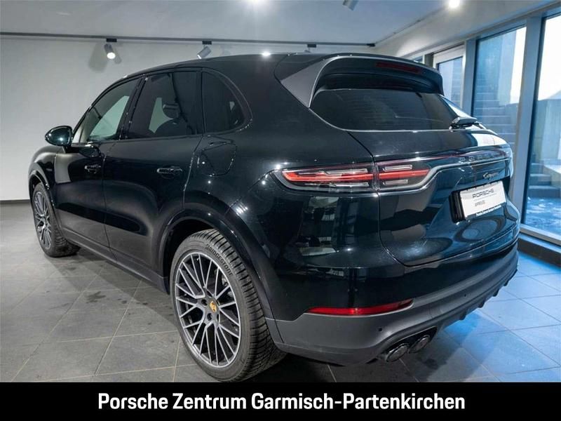 Gebraucht Porsche Cayenne 462 PS (339 kW) 2021 Tiefschwarz SUV
