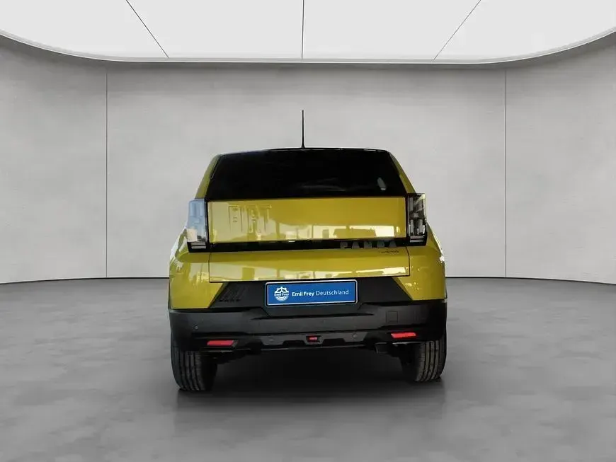 Neu Fiat Grande Panda La Prima 101 PS (74 kW) 2026 Gelb Kleinwagen