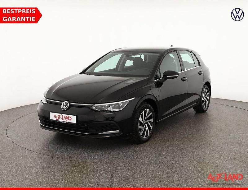 Schwarz Gebraucht 2021 VW Golf VIII Style Limousine | 23.990 € (Fairer Preis) - Bild 1/4