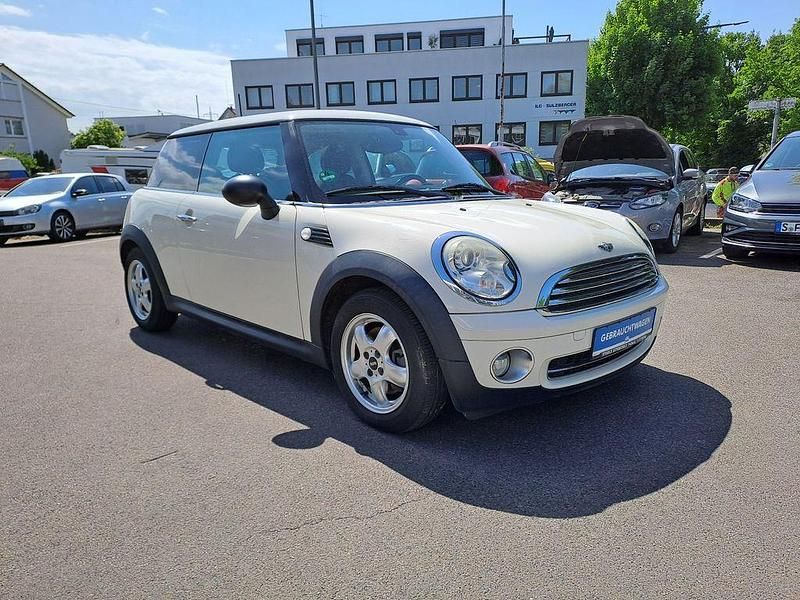 Weiß Gebraucht 2010 Mini ONE Kleinwagen | 3.990 € (Fairer Preis) - Bild 1/4