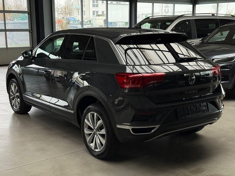 Gebraucht VW T-Roc Style 116 PS (85 kW) 2020 Grau SUV
