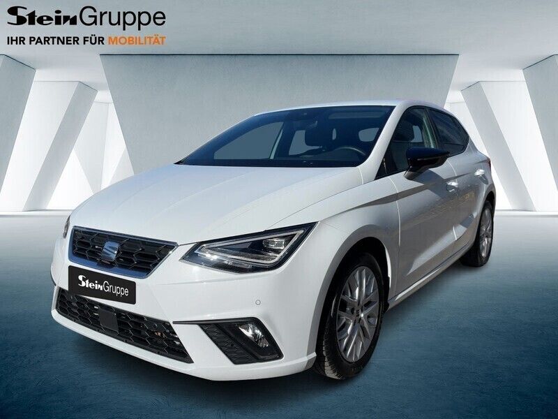 Weiß Gebraucht 2024 Seat Ibiza FR Limousine | 20.330 € (Fairer Preis) - Bild 1/4